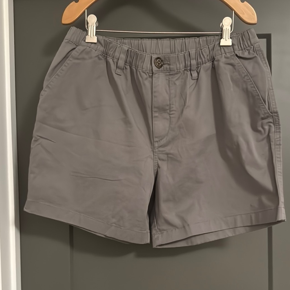 NWT - Chubbies Men's Gray Shorts - 5.5 Inseam